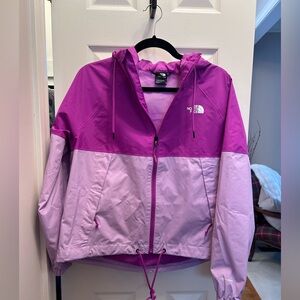 The North Face 2 Tone Pink DryVent Rain Jacket with Hood & Pockets. Size M